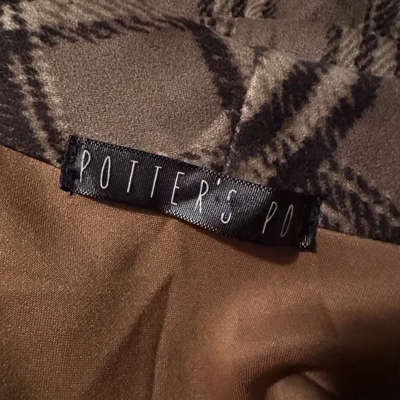 Potter's Pot plaid belted trench coat - Picture 3 of 4